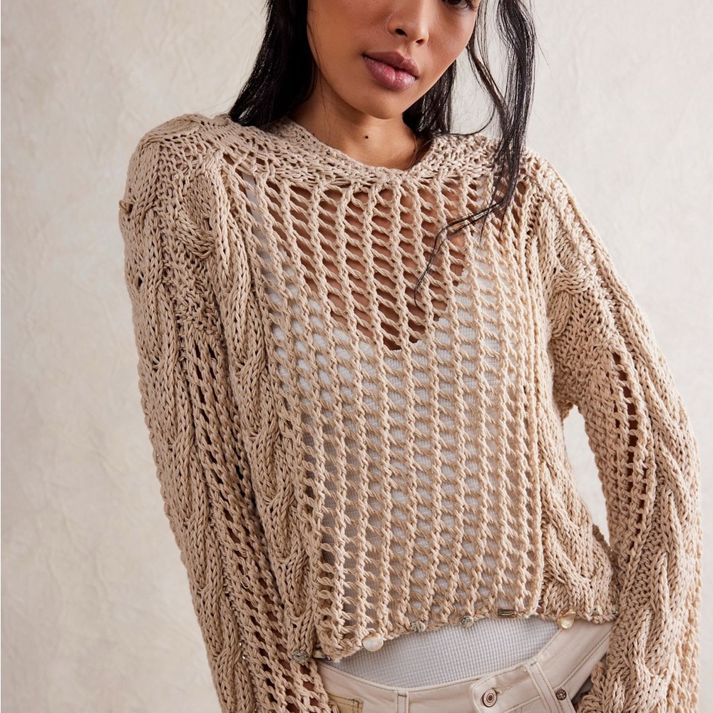 Free People Oversized Nigel Preston Crop Hoodie NWT! Fits like Medium!